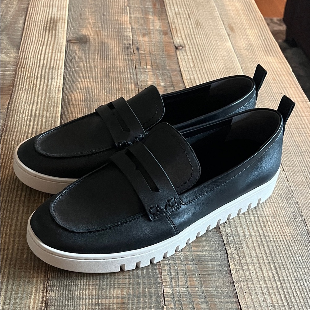Vionic Uptown Slip-On Loafers – Women’s Size 9 (Never Worn, Box Not Included)